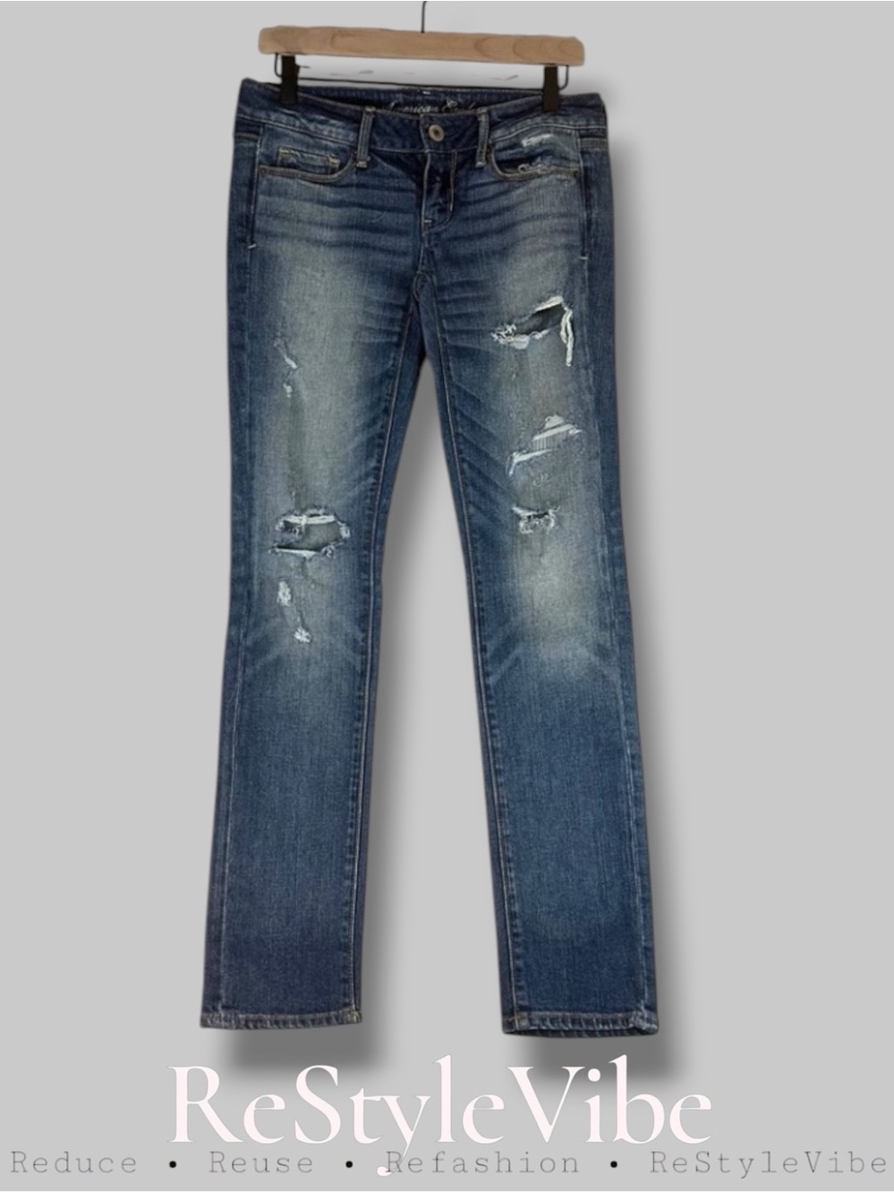 AMERICAN EAGLE Women’s Size 2 Regular Denim Jeans Skinny Fit Stretch Destructed